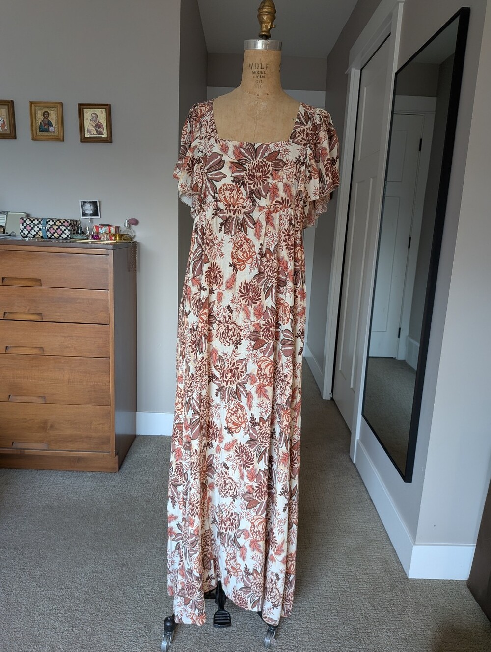 Boho Floral Square-Neck Maxi Dress With Botanical Print in Cream and Brown